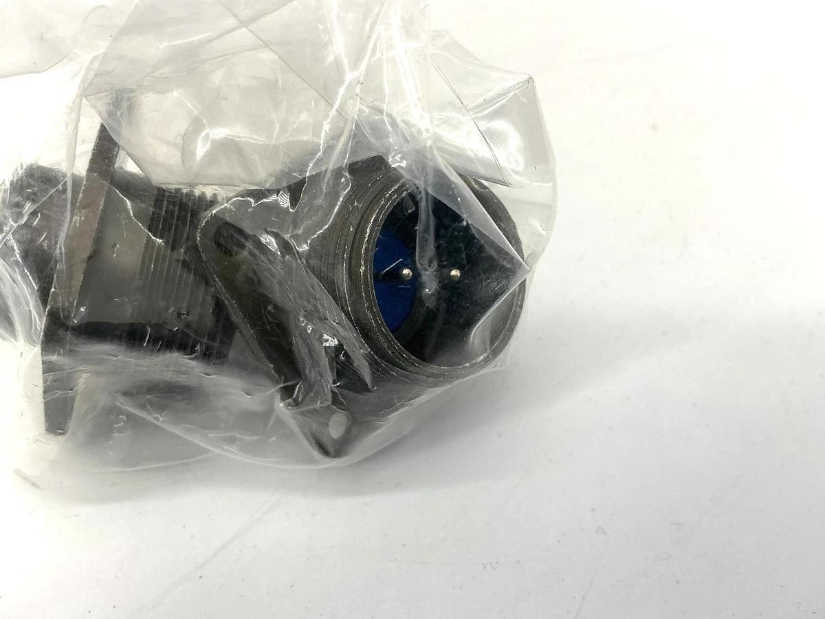 Lot of 2 New Amphenol 97-3102A14S-9PY Connector Receptacle Male 2-Pin