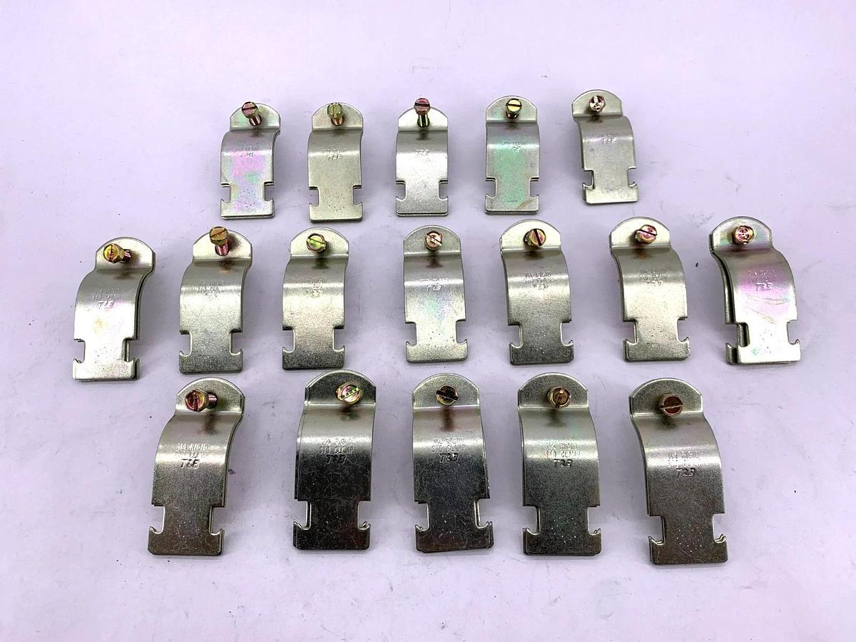 Lot of 17 New Thomas & Betts 1-1/4 RIGID STD Zinc Conduit Clamp 1-1/4" - No Box
