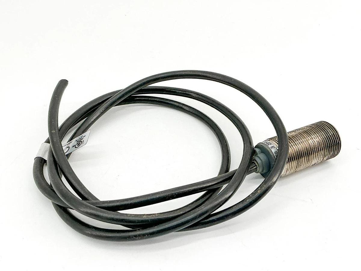 Used Allen Bradley 872C-MH8BN18-E2 Inductive Proximity Sensor 10-30VDC 200mA Ser.E