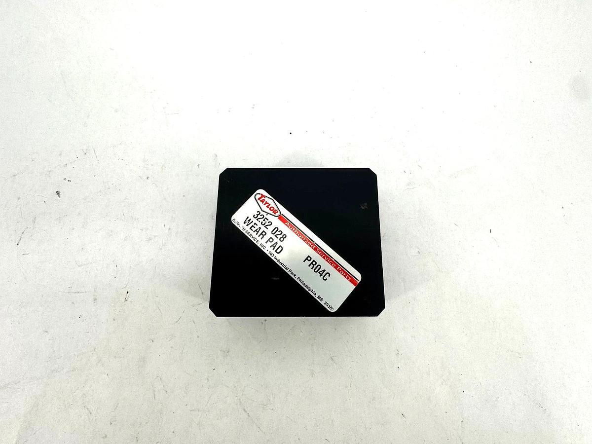 New Taylor Forklift 3252 028 WEAR PAD PR04C - No Box