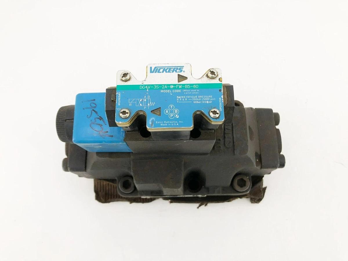 Used Vickers DG5S-8-2A-M-FW-B5-30 Solenoid Valve w/ DG4V-3S-2A-M-FW-B5-60