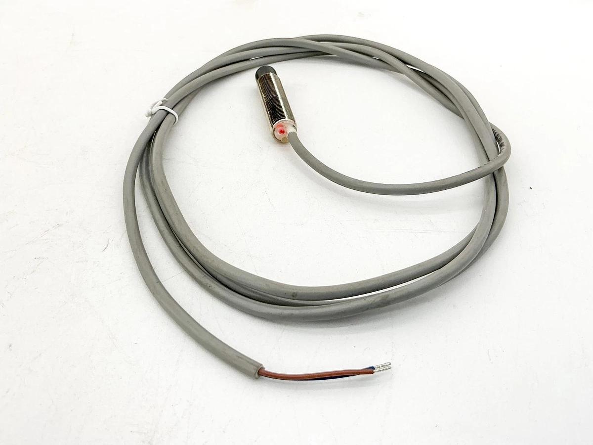 New Eaton E57-12GE08-D Inductive Proximity Sensor 10-30vdc 200Ma 2-Wire