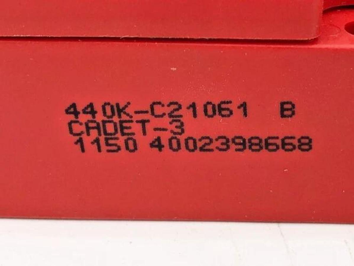 New Allen-Bradley 440K-C21061 Ser. B Safety Interlock Switch
