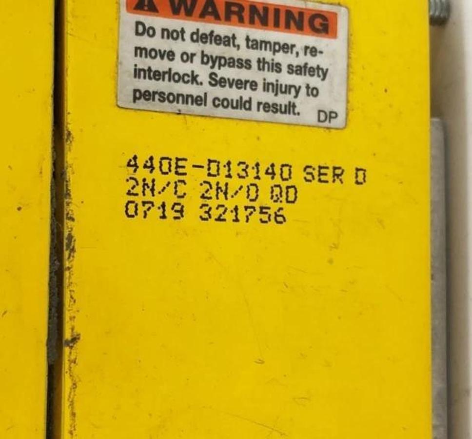 Used Allen Bradley 440E-D13140 Ser. D Guardmaster Safety Switch Lifeline 4