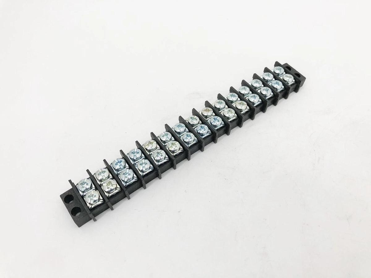 Lot of 2 New Curtis Industries 1515W Panel Mount Terminal Strip 15 Circuit