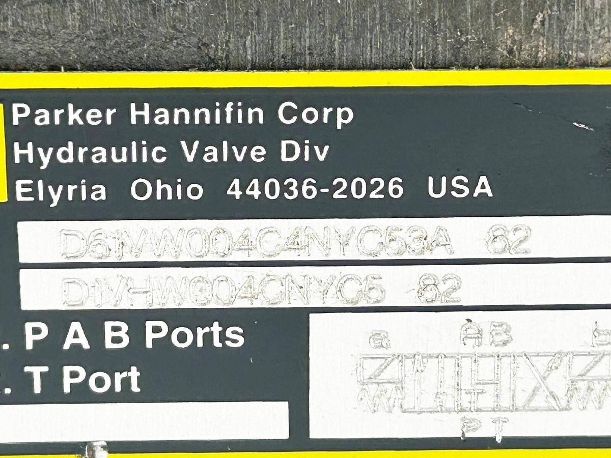 New Parker D61VW004C4NYC53A-82 Hydraulic Valve 3000PSI