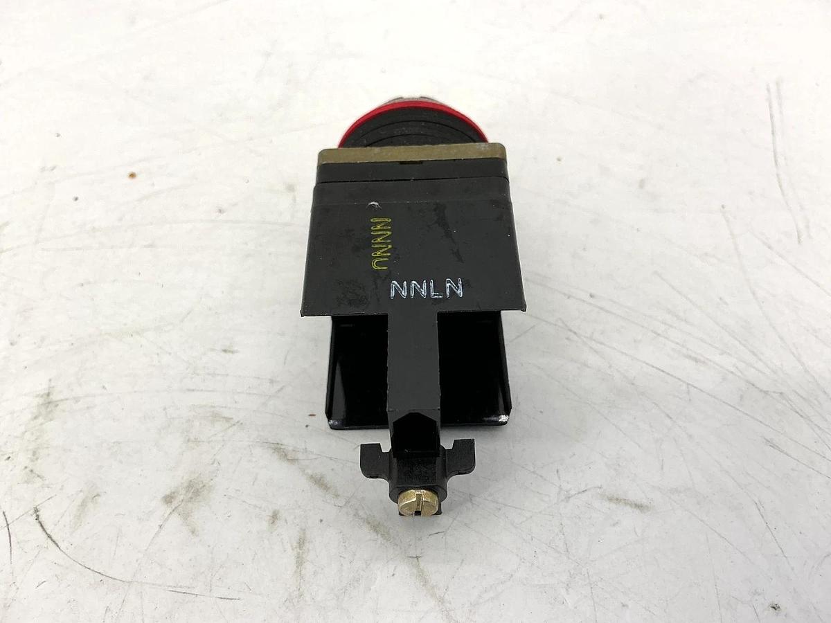 New Allen Bradley 800MR-NX6 Ser A Round Selector Switch 2Pos Maintained - No Box