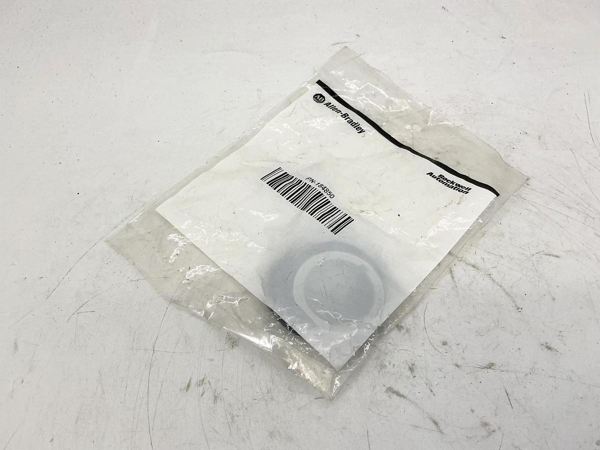 Used Allen Bradley 800T-PB16 Ser T 30.5mm Illuminated Pushbutton - No Box