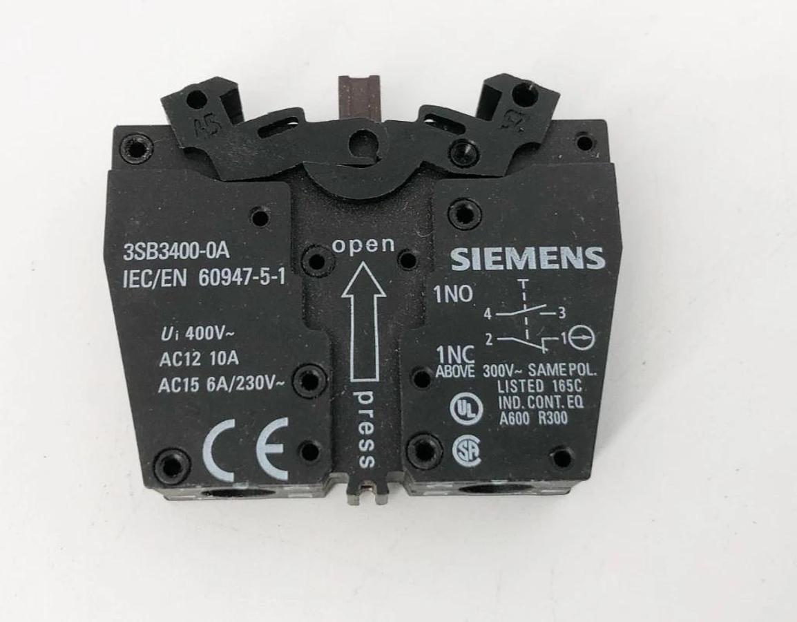 Lot of 2 New Siemens 3SB3400-0A Contact Blocks 400V 1NO 1NC - No Box