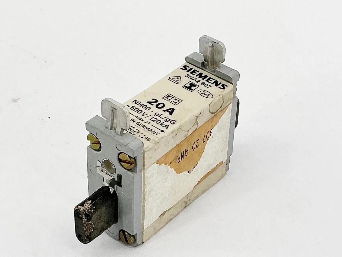 New Siemens 3NA2807 Fuse 20A 500V 120kA - No Box