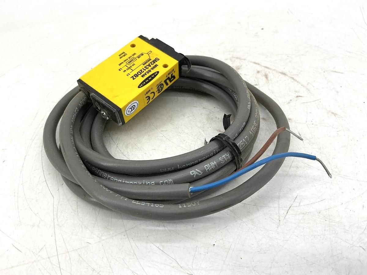 New Banner Engineering SM2A312DBZ Photoelectric Sensor 2-Wire 24-240VAC 26473