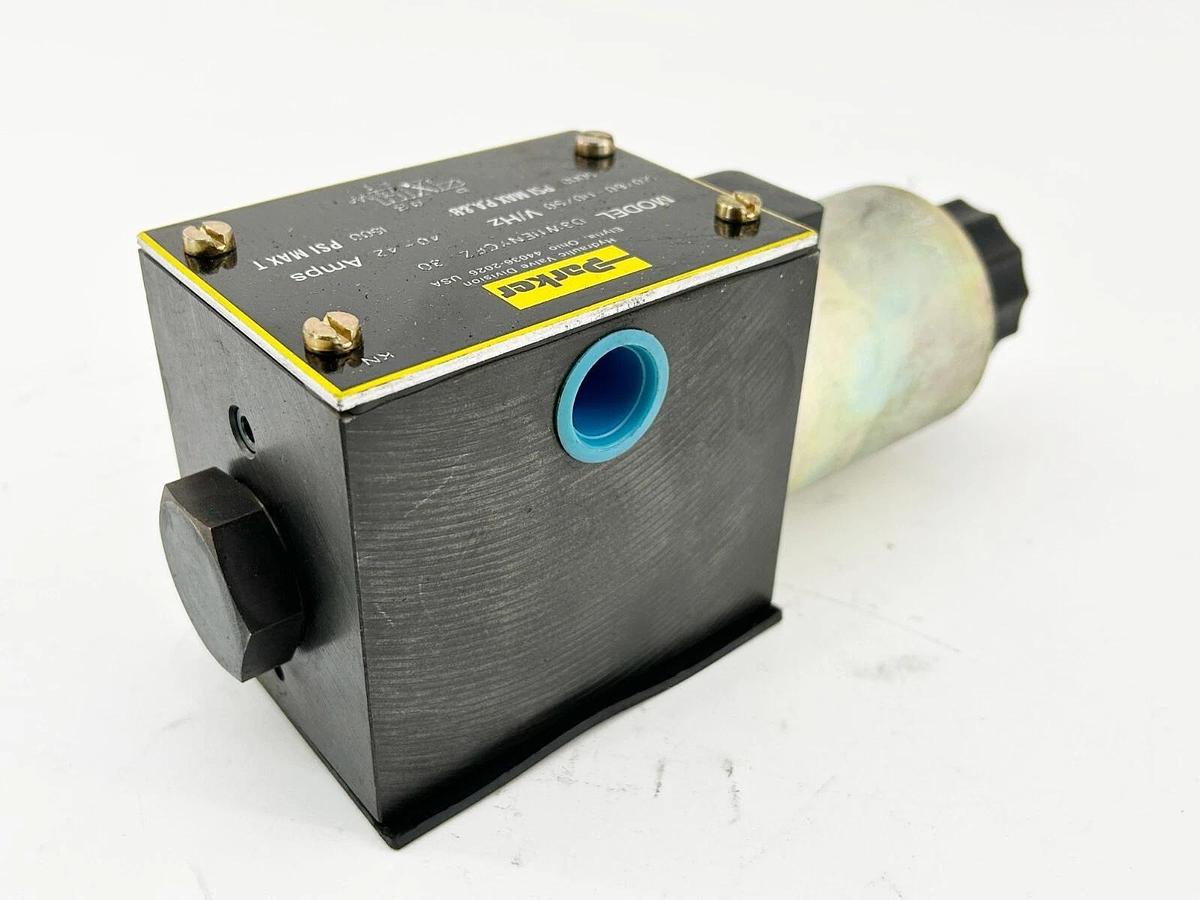 New Parker D3W11ENYCFZ-30 Solenoid Valve 5000PSI 42A 110/120V 50/60Hz