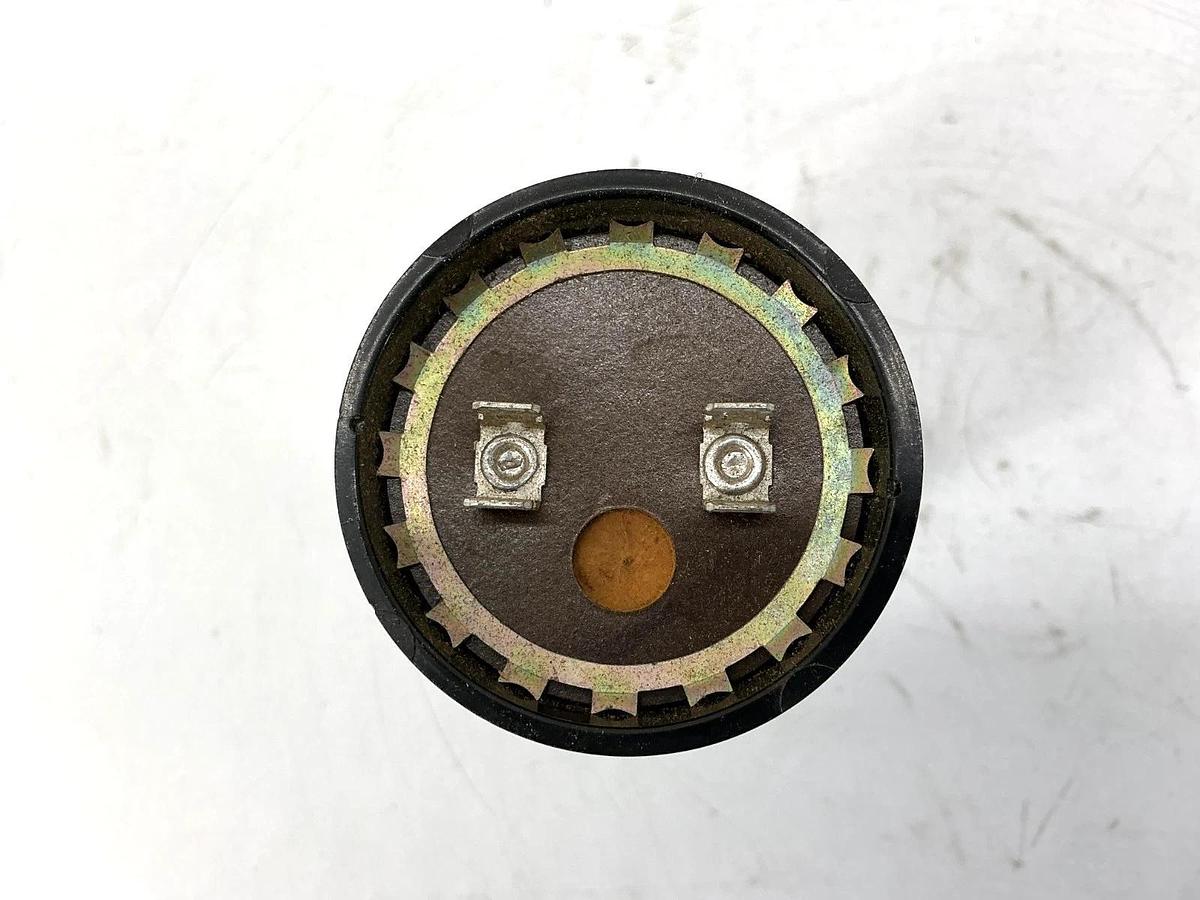 Used BMI 091A072B330CE7A Motor Start Capacitor 72-88UF 330VAC 50/60HZ