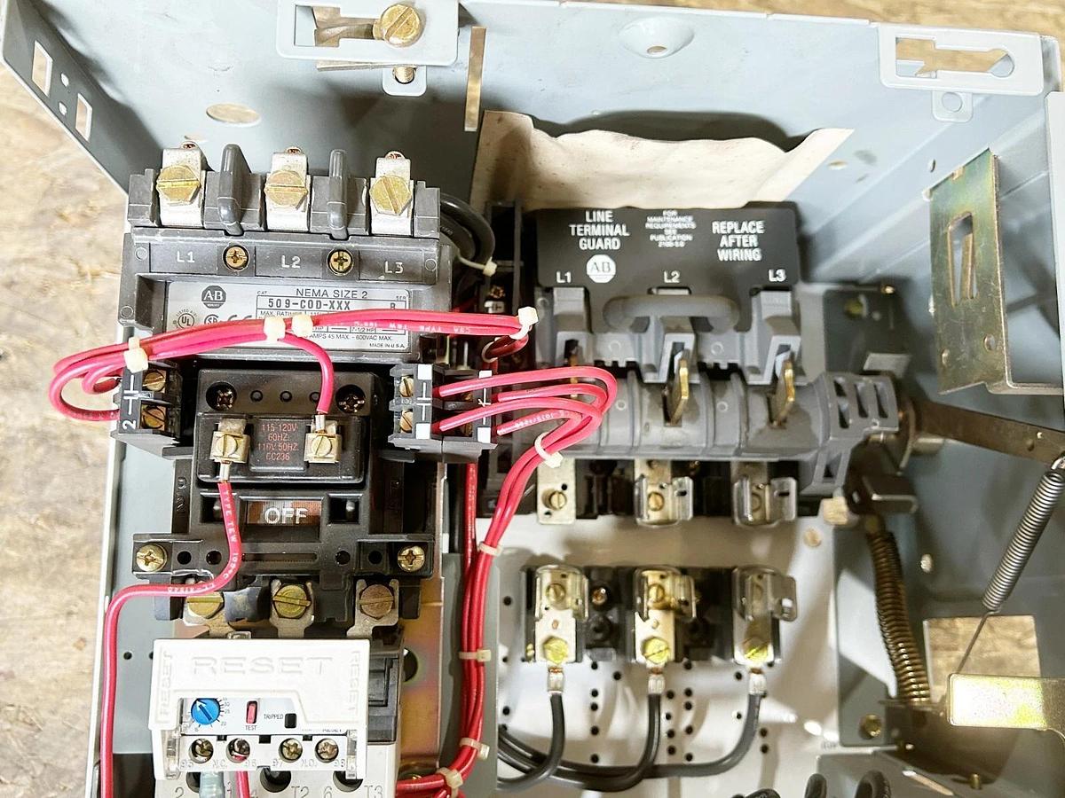 Used Allen Bradley 2112B-CDCD-7FA2H-20J-42GT-79U-9018 Fusible Combination Starter Siz