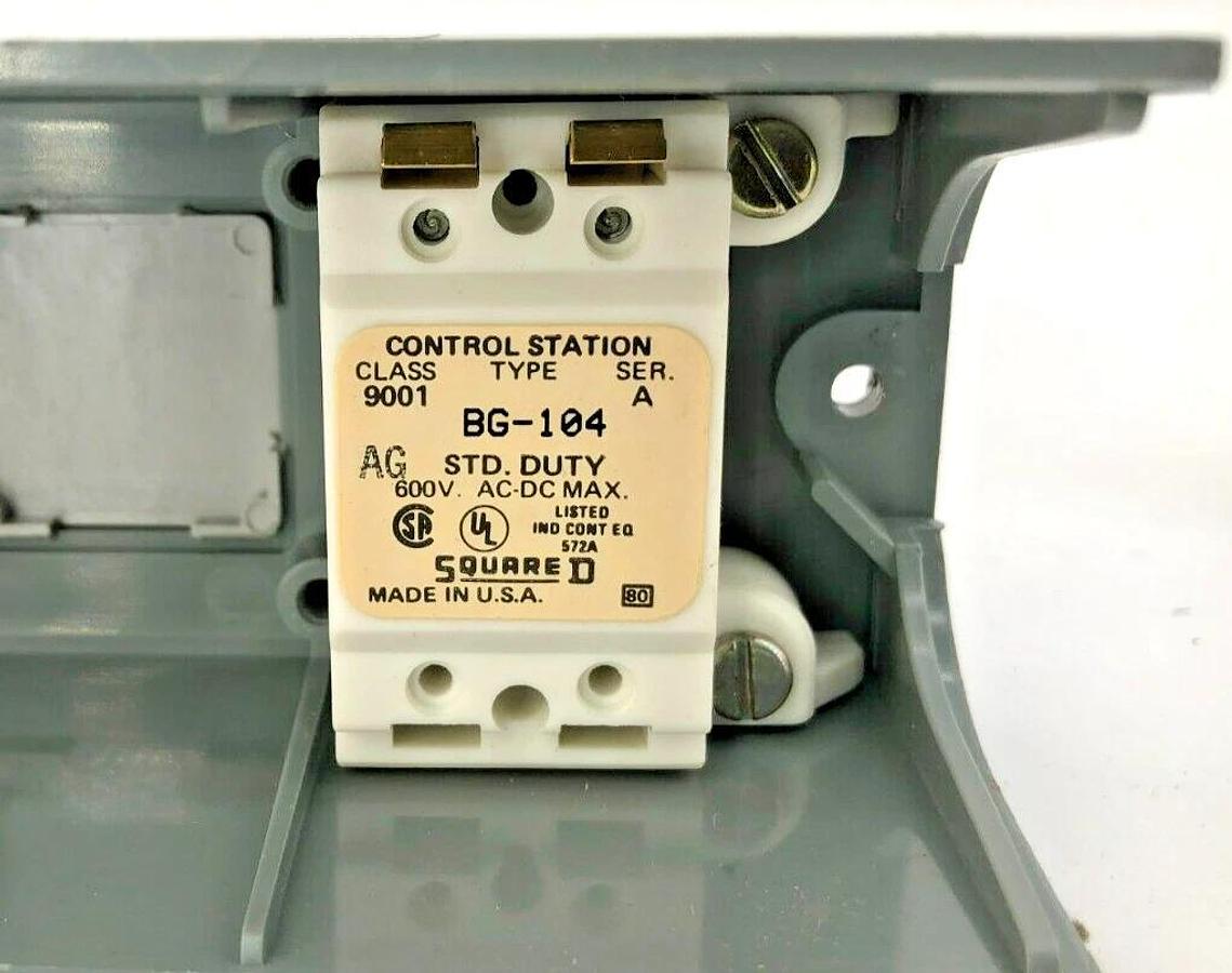 New Square D 9001-BG-104 Control Station Stop Pushbutton W/ Lockout