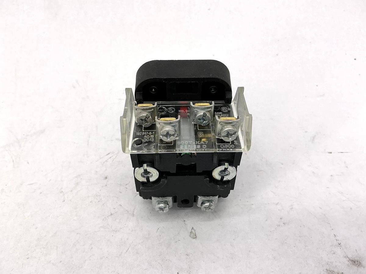 New Allen Bradley 800T-FXMP16XA7 Ser T 30mm Push-Pull 3P No Cap Lens
