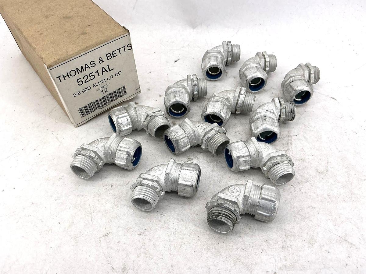 Box of 12 New Thomas & Betts 5251AL 3/8" 90Degree Aluminum Liquidtight Connector