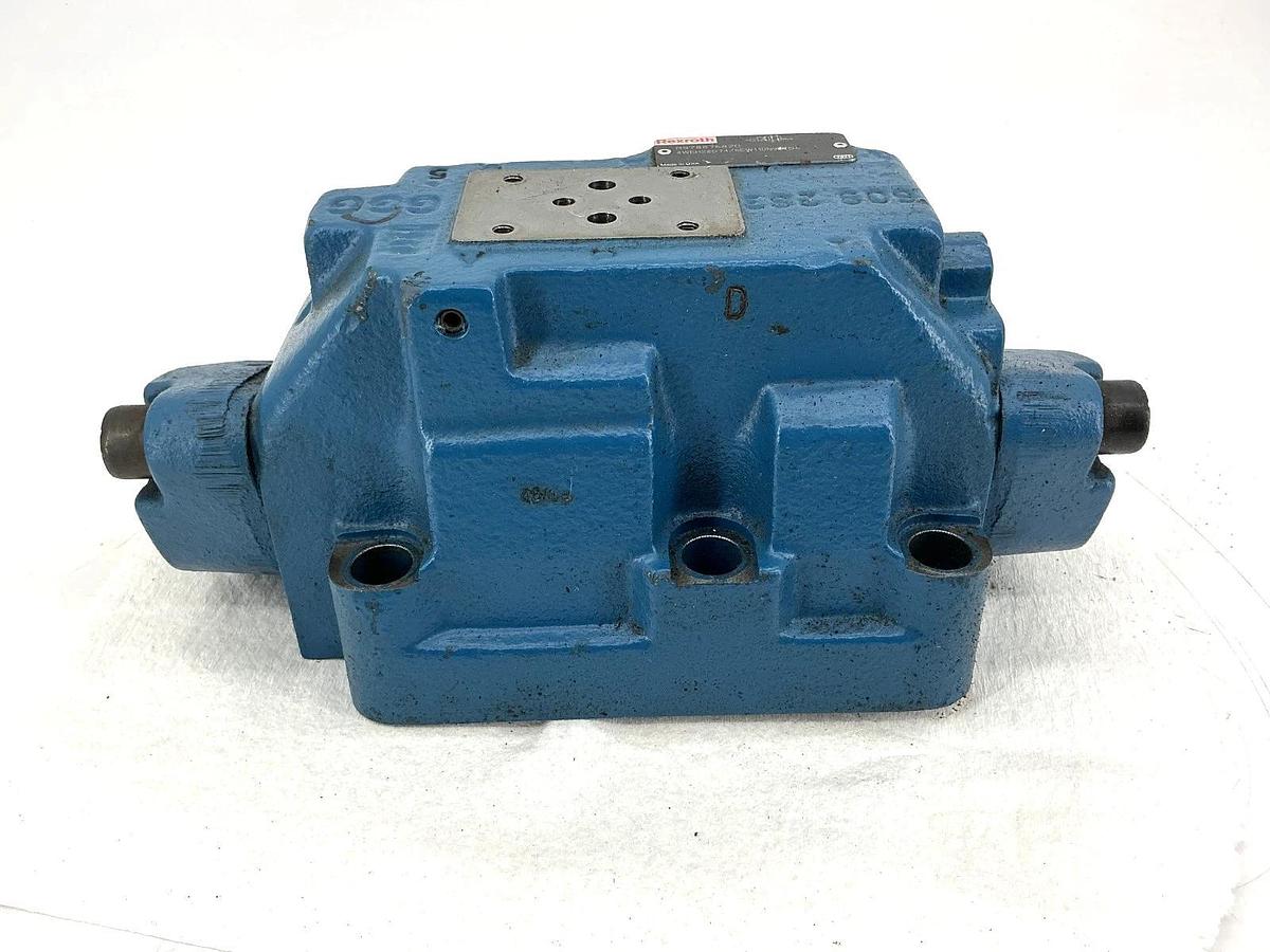 Used Rexroth R978876820 4WEH22D74/6EW110N9ETDA Directional Control Valve 4-Way