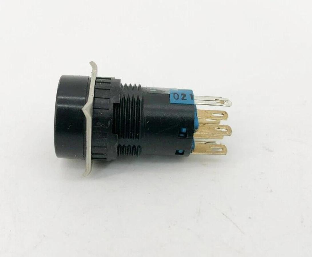 Lot of 4 New IDEC AL6A-A200 Switch Actuators DPDT Maintained A6 16mm Unibody