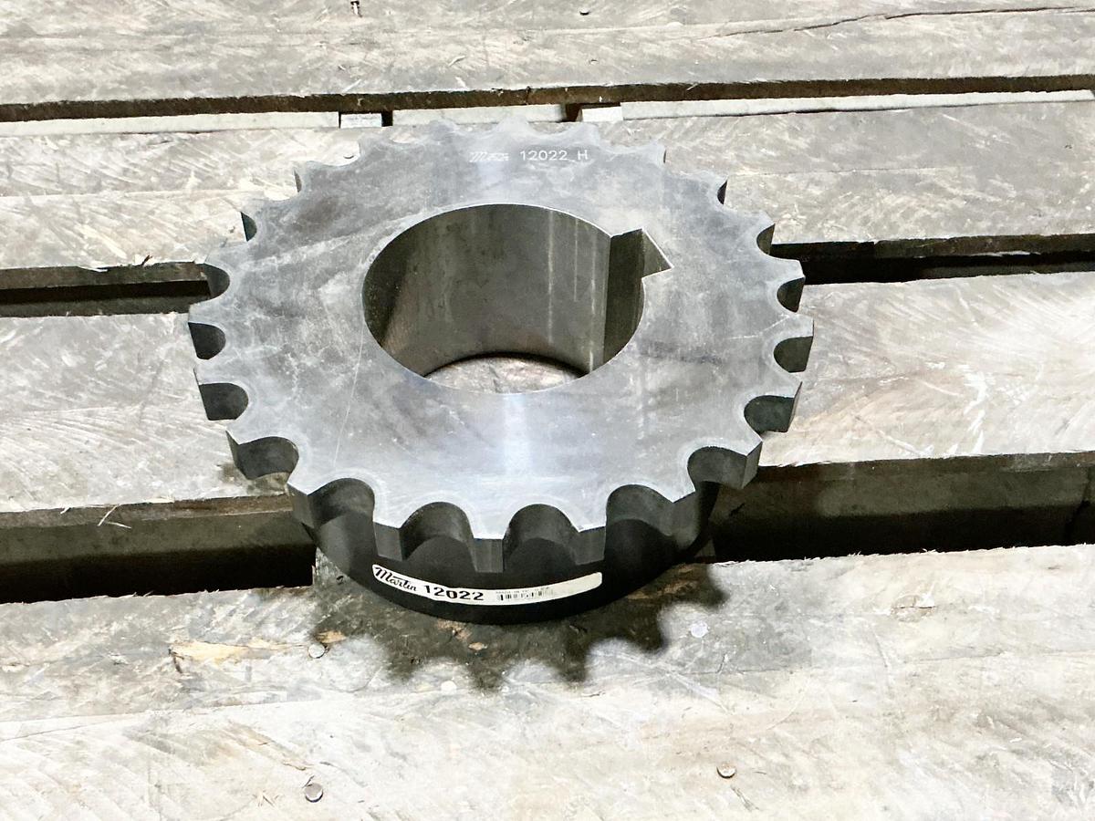 Used Martin 12022 Sprocket 1.500" Pitch 22 Teeth 120 Chain 5" Bore 1.22" Key Way