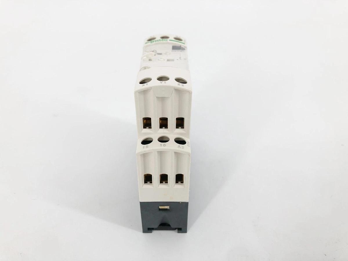 New Schneider Electric RE7 ML11BU Multi-Function Timer Relay 0.05s-300h