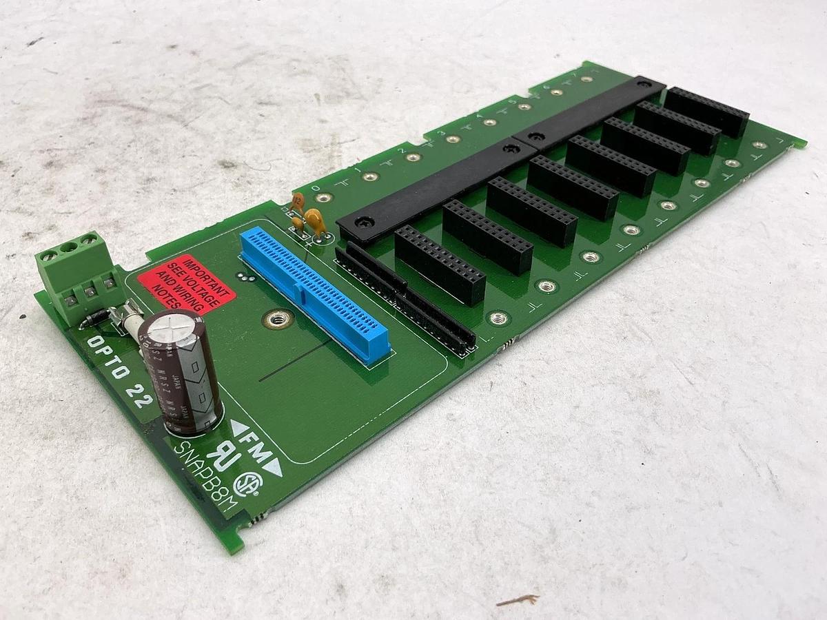 New OPTO 22 SNAP-B8M Module Rack 8-Modules 2.6A 5.2VDC