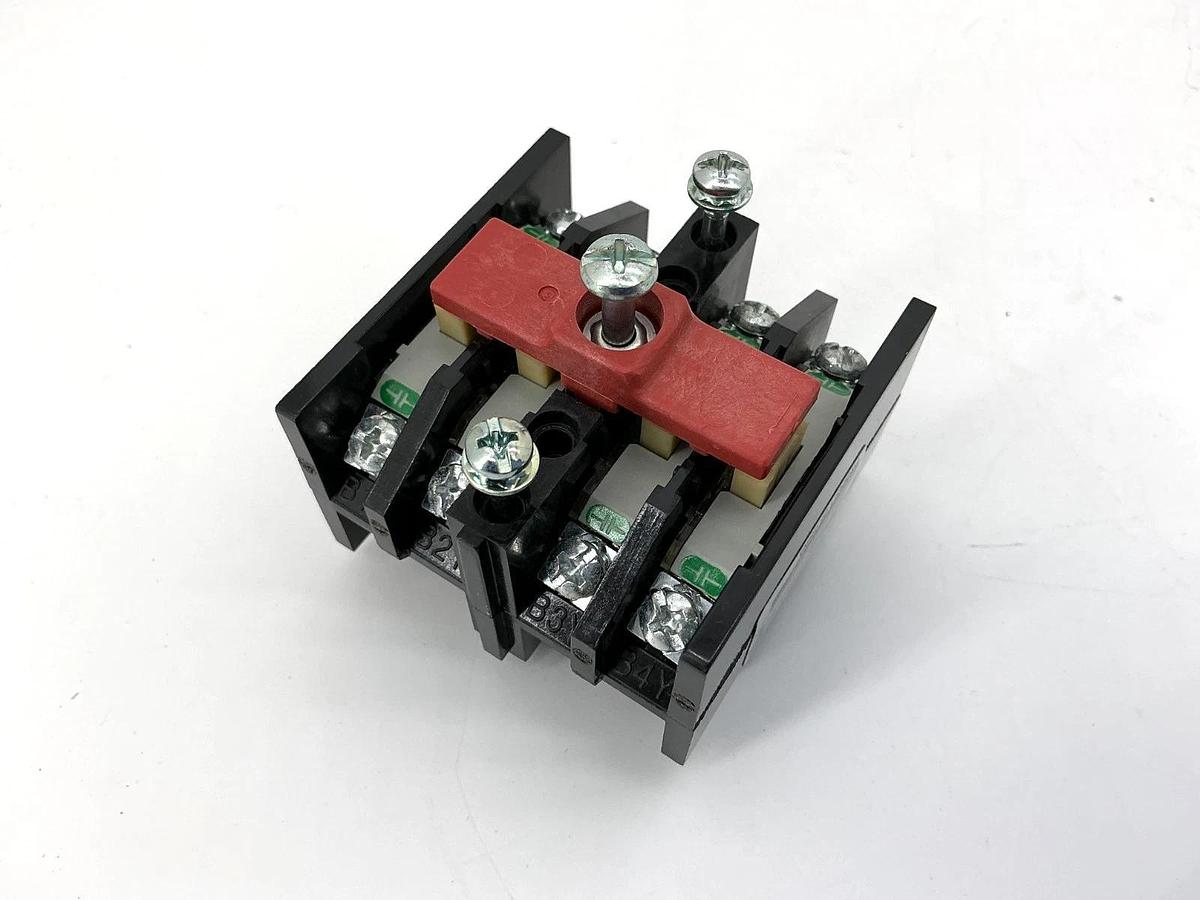 New Allen Bradley 700-PB40 Ser E Relay Second Deck Type P 4-Pole 4NO 10A 700PB40