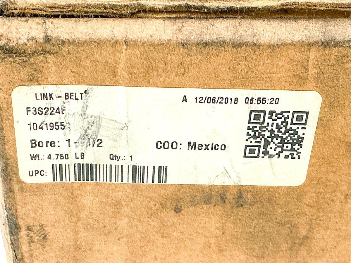 New Rexnord F3S224E Ball Bearing Flange Block Bore 1-1/2" Bore 1041955