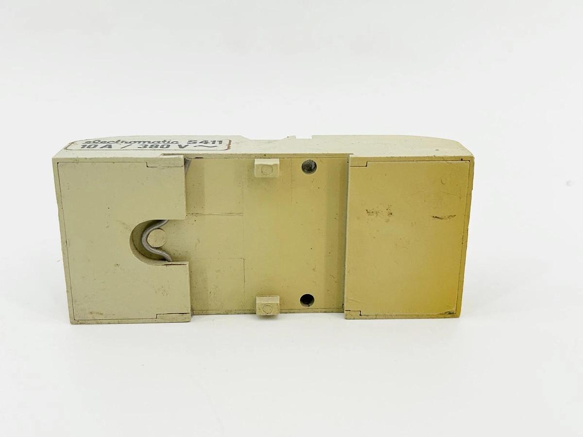 Used Electromatic S411 Relay Socket 10A 400VAC 11Pin Din Rail Mount Type S
