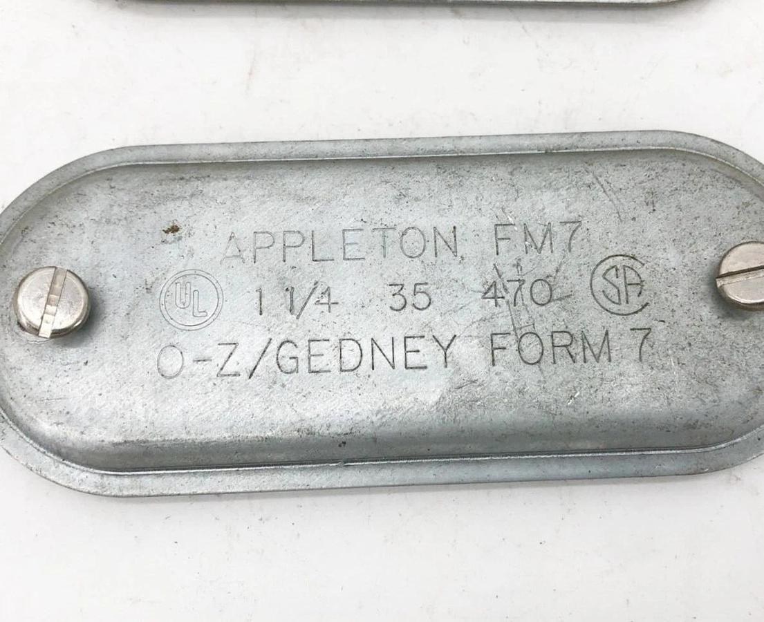 Lot of 2 New Appleton APP 470 1-1/4" Steel FM7 Blank Covers