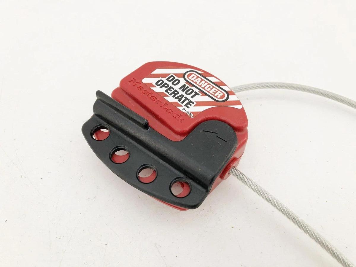 New Master Lock S806 Adjustable Lockout Hasp 4mm x 6FT.