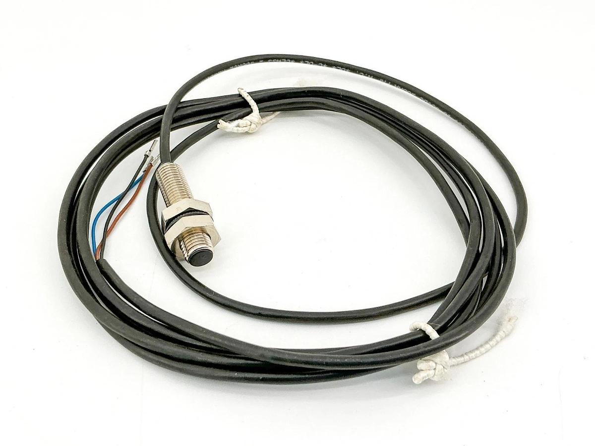 New Allen Bradley 872C-D2CP8-E2 Inductive Proximity Sensor 30VDC 200m - No Box