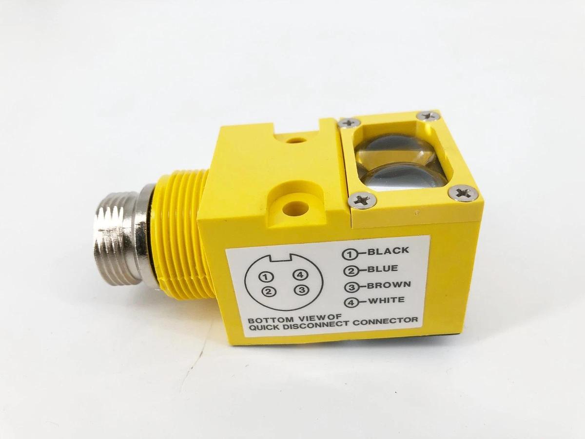 New Banner Engineering SM912LVQD Photoelectric Sensor 10-30VDC 25336