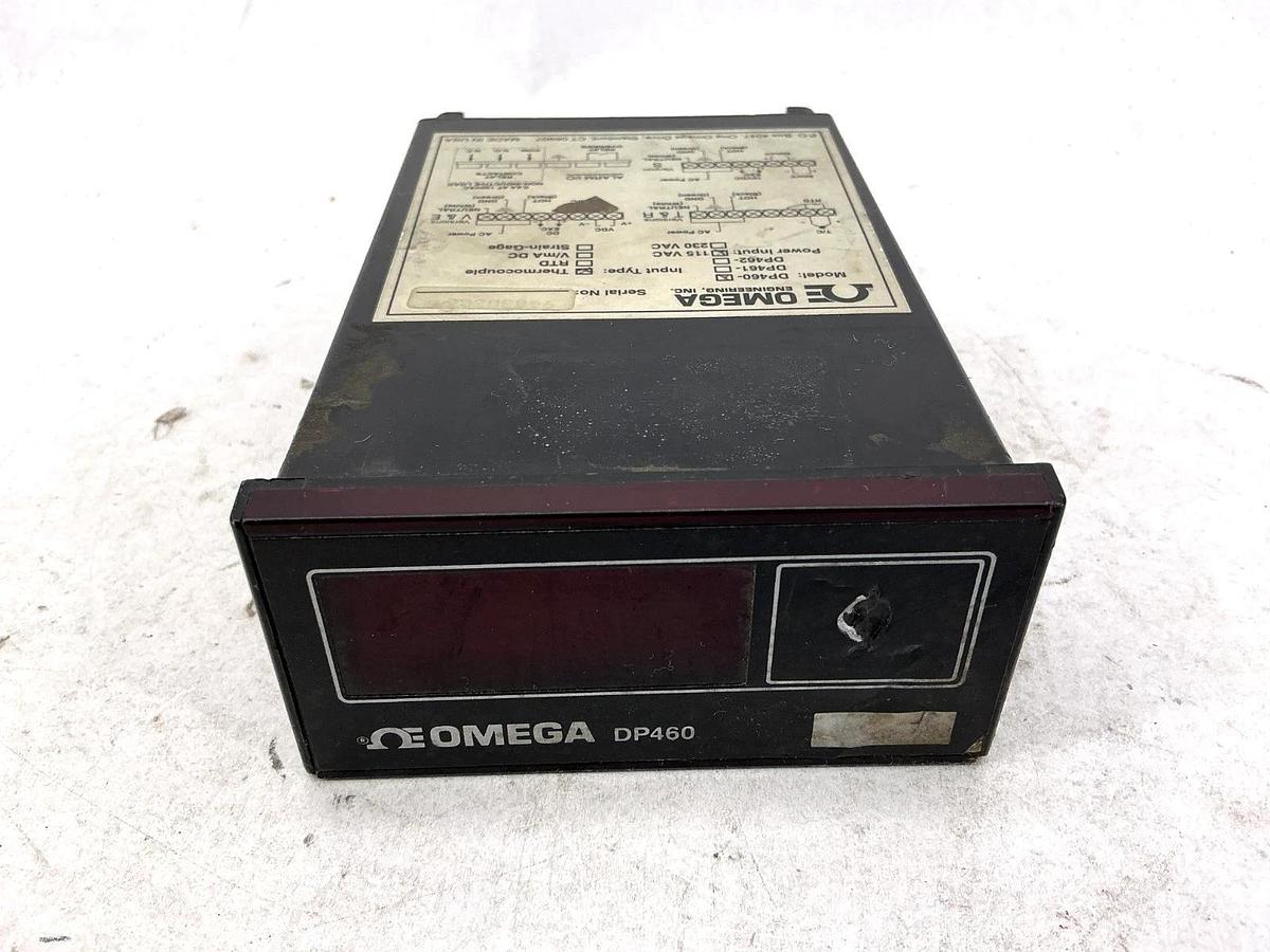 Used OMEGA DP460 Temperature Control Meter Thermocouple 115V DP460-RTD