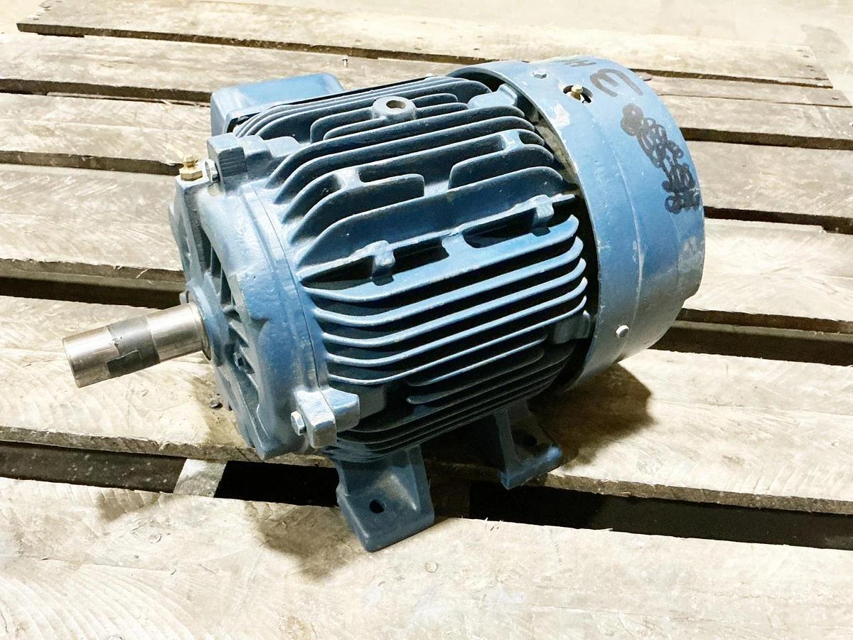 Used Siemens 1LA9182-2YK00 Induction Motor RGZESD 3HP 575V 3495RPM 3A 3 PH 60Hz
