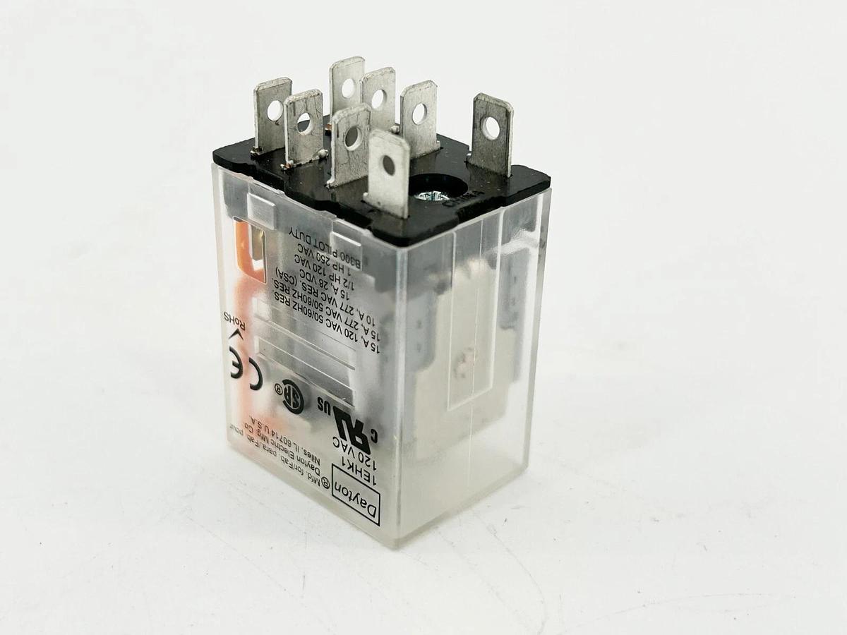 New Lot of 2 Dayton 1EHK1 Relay 8 Blade Plug in DPDT 120Vac 15A