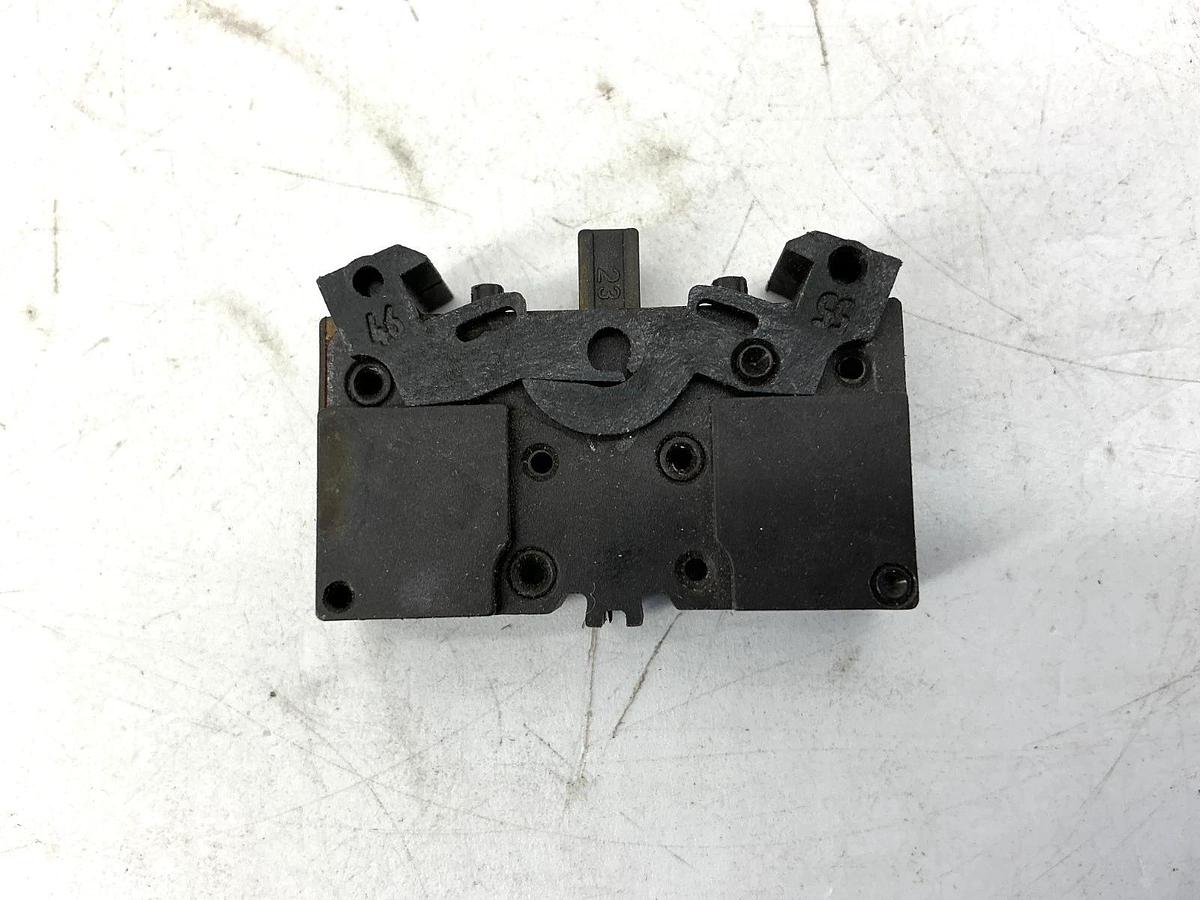 Used Lot of 3 Siemens 3SB3400-0B Contact Block Black 1NO 10A 400V