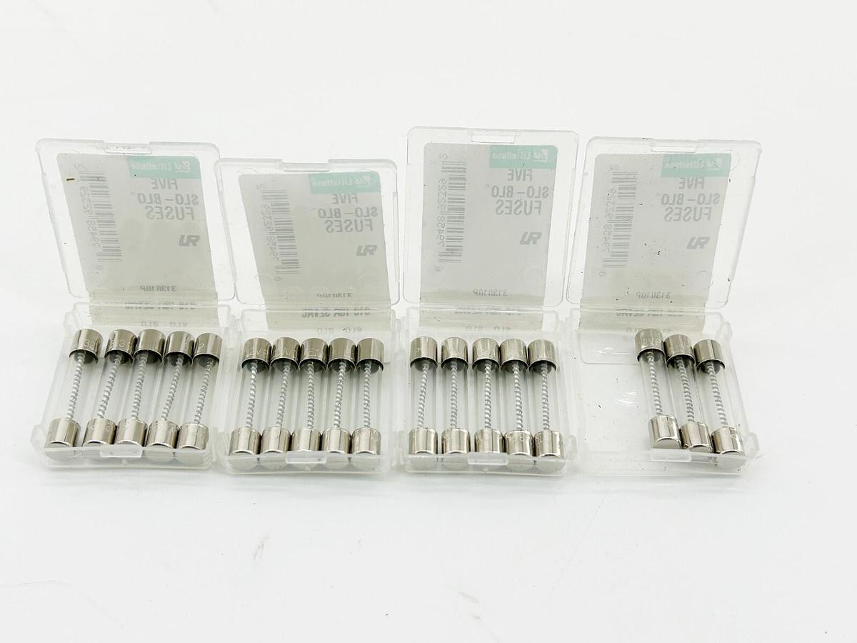 New Lot of 17 Littelfuse 313010P Glass Fuse 10A 32V