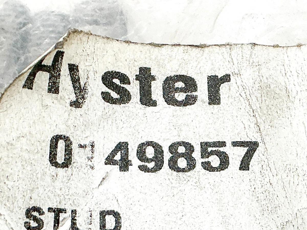 New Lot of 8 Hyster 0149857 Studs