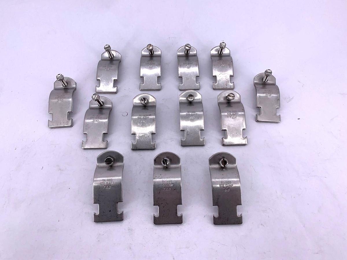 Lot of 13 New Thomas & Betts 1-1/4 RIGID STD CLAMP Conduit Clamp 1-1/4" - No Box