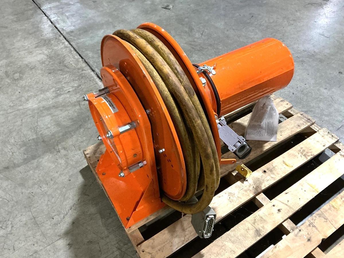 Used Gleason Reel S24751-163-15-2-CSA Heavy Duty Cable Reel Retrieve 50ft 35A 600V