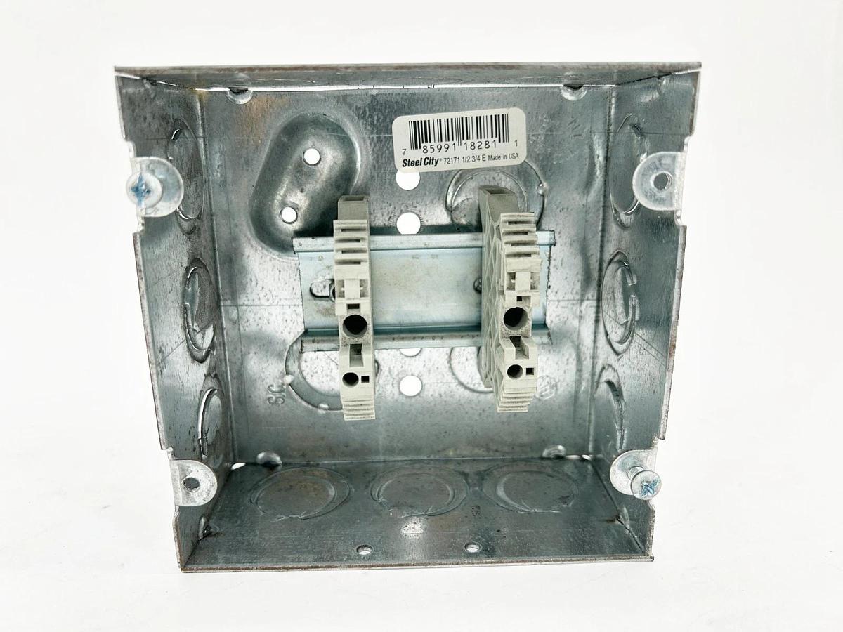 New Steel City 72171 Square Box Enclosure 1/2" 3/4" - No Box