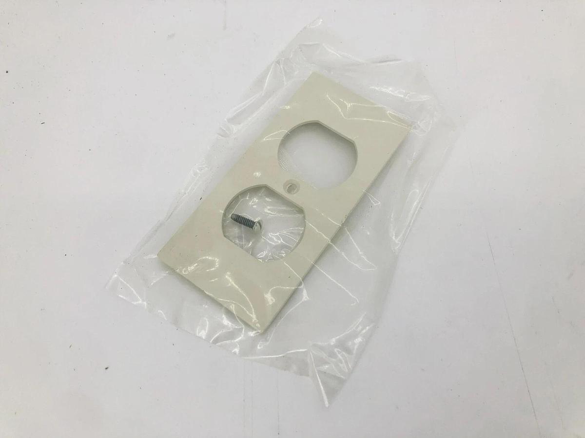 Lot of 6 New Hubbell KP8 Nonmetal 1 Gang Duplex Face Plate Receptacles 5D649