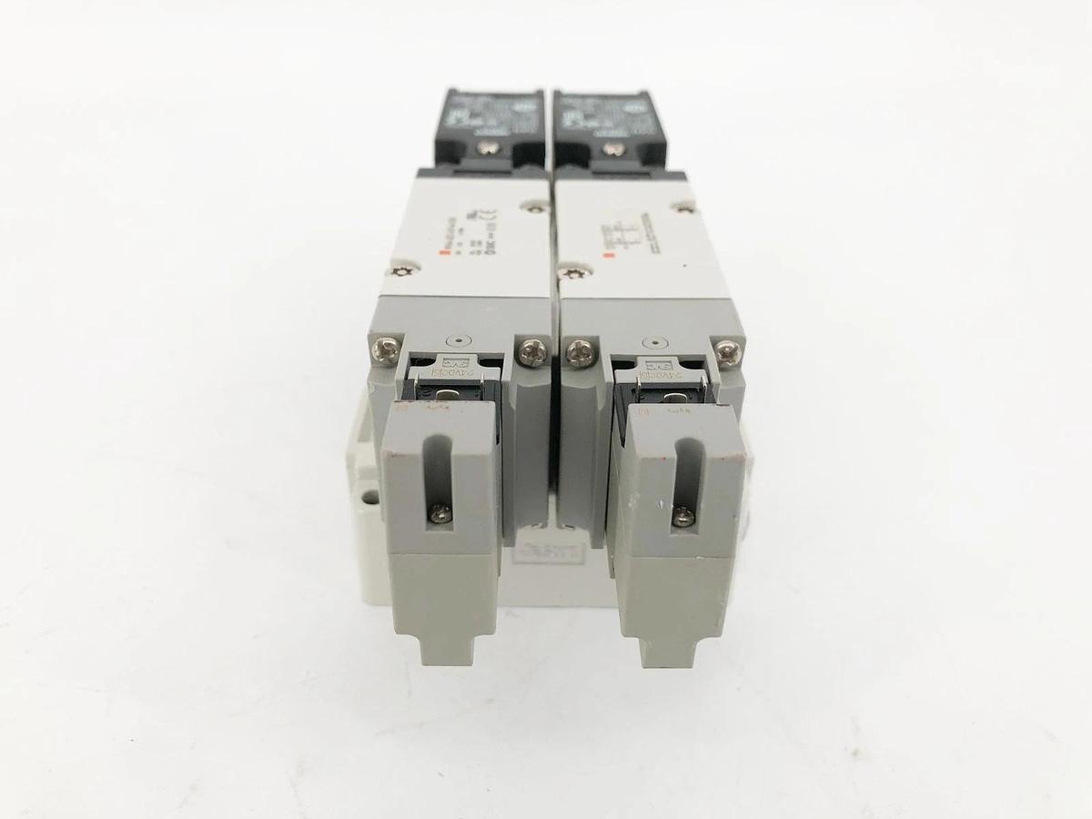 New SMC VP544-5DZ1-03F-M-X538 Solenoid Valve 3-Port 24VDC 3/8" - No Box