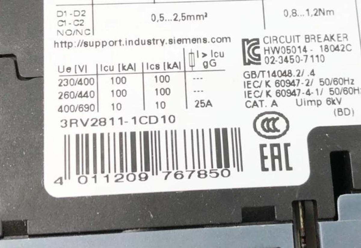 New Siemens 3RV2811-1CD10 Circuit Breaker 690VAC 3 Pole 2.5A