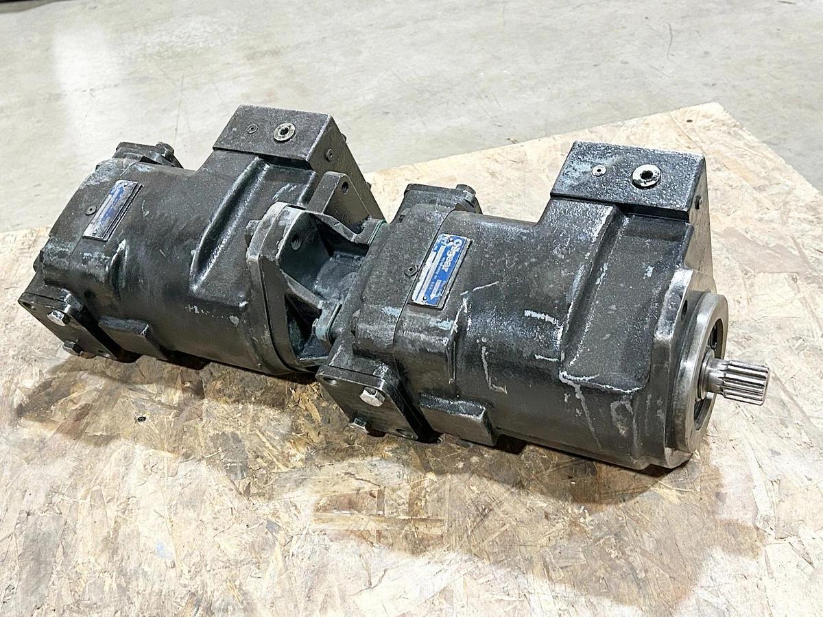 Used OilGear PVWH-60-LDFS-CNNNTH Hydraulic Oil Pump PVWH-60-LDFS-CNNMTH