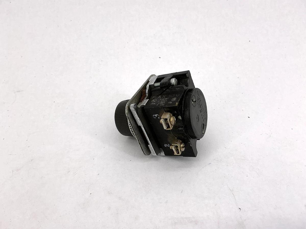 Used Cutler-Hammer 10250T332 Potentiometer 2 Watt Single 2500 OHMS 50V
