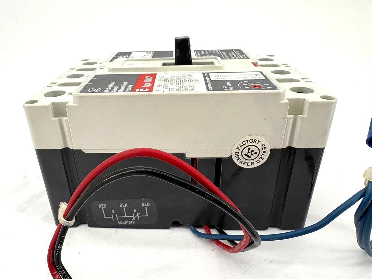 Used Westinghouse HMCP007C0C Circuit Breaker w/ A1X1LB Aux. Switch 7A 3P 600VAC