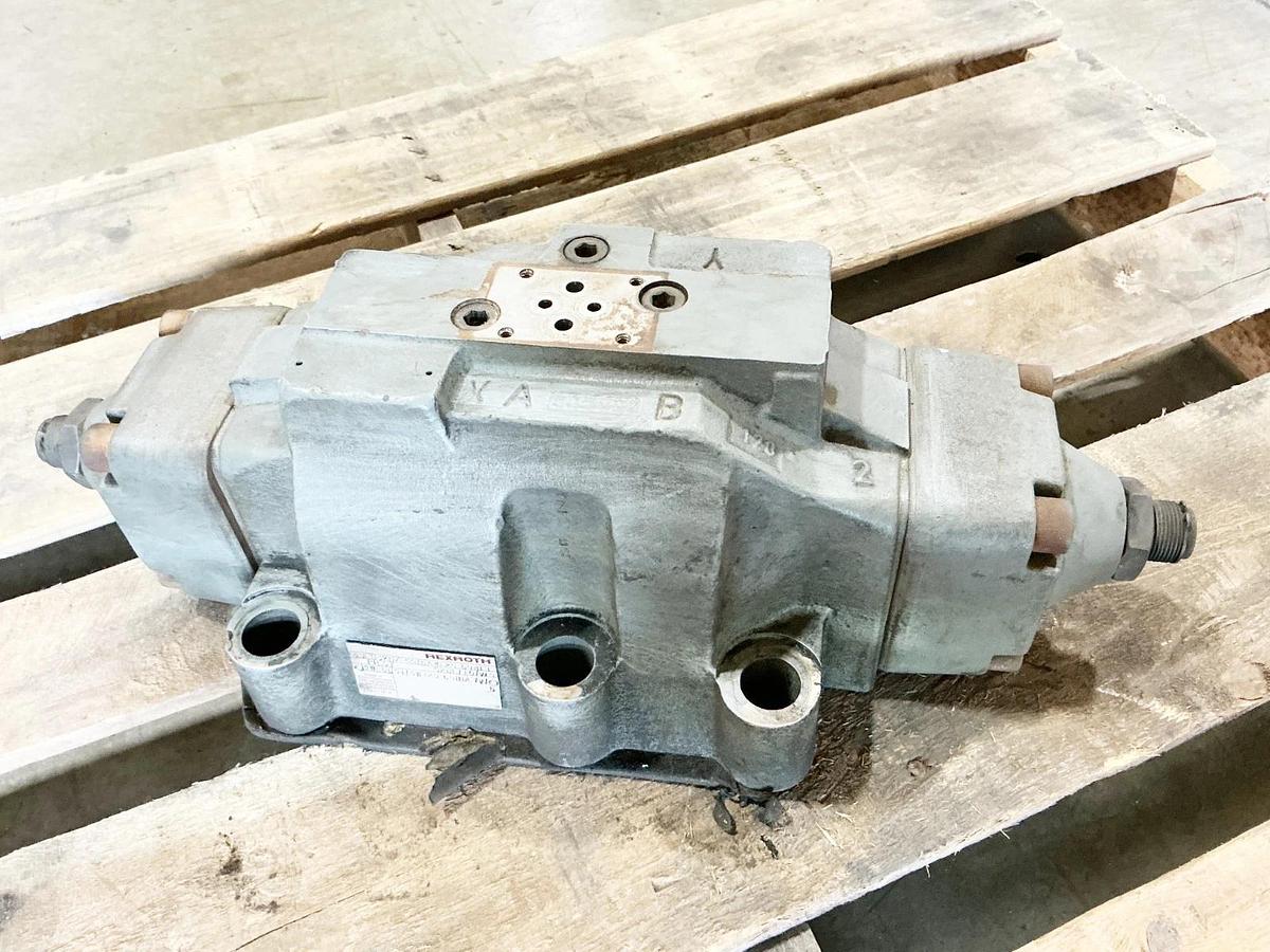 Used Rexroth 4WEH32HZ-50/6AW120-60NET Pilot Valve 4WE6D51/AW120-60NDL/V/5