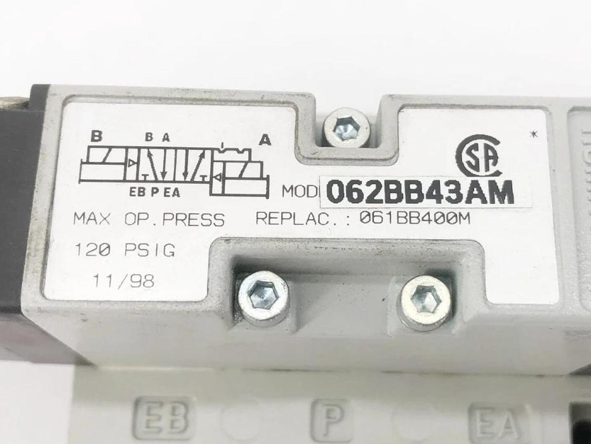 New Numatics 062BB43AM Solenoid Valve 120psig 24VDC 2.5W 061BB400M - No Box